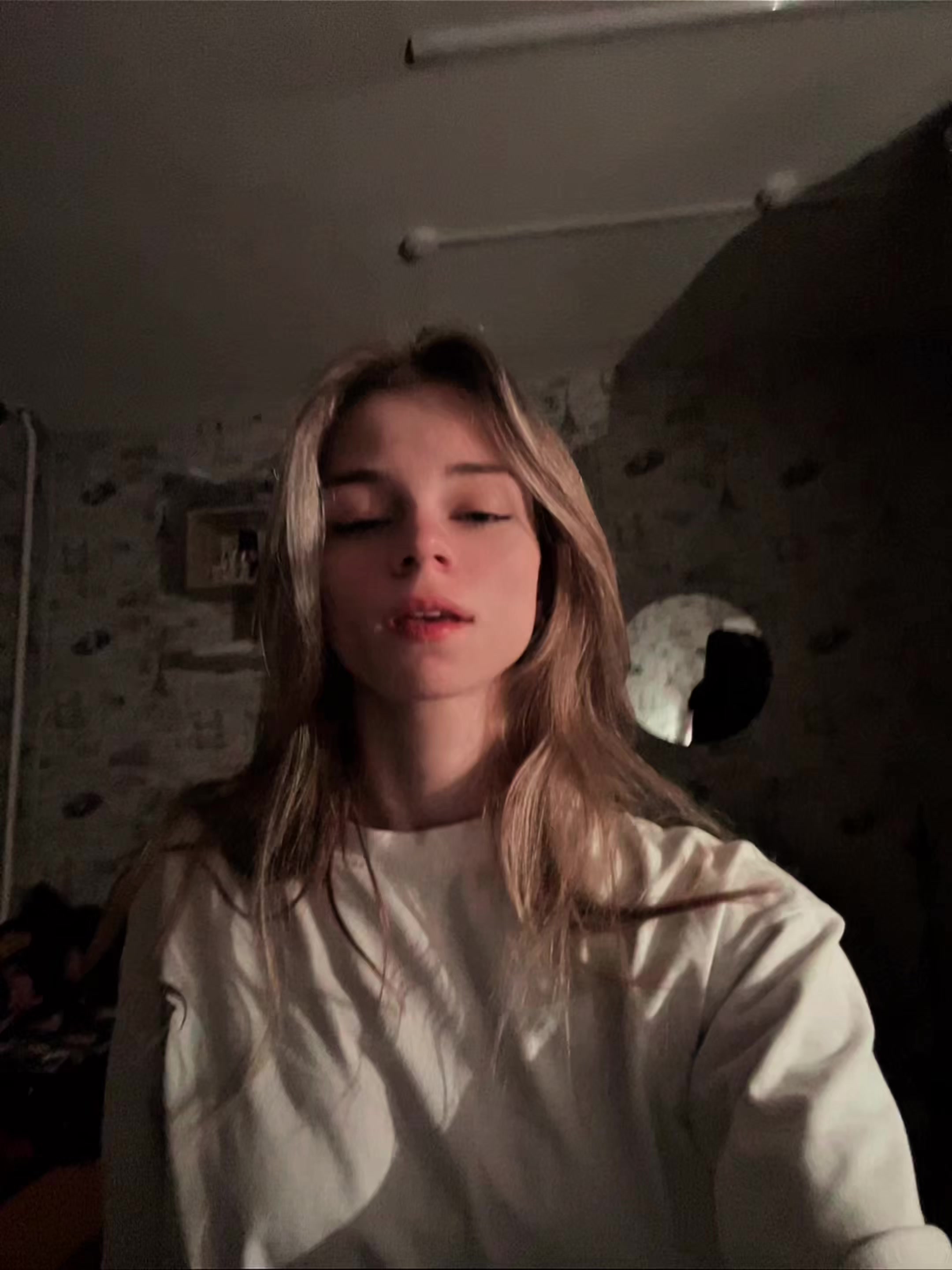@Daria🌙