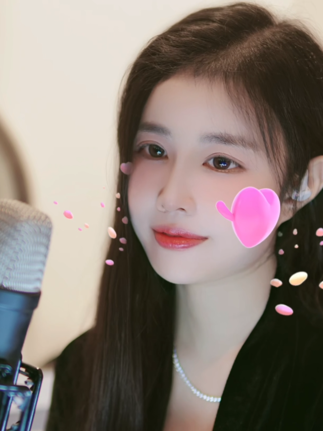 @HO&Agrave;NG AN CAO 💫
