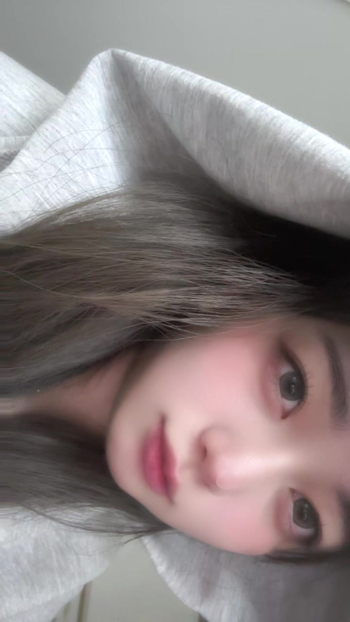 @にー