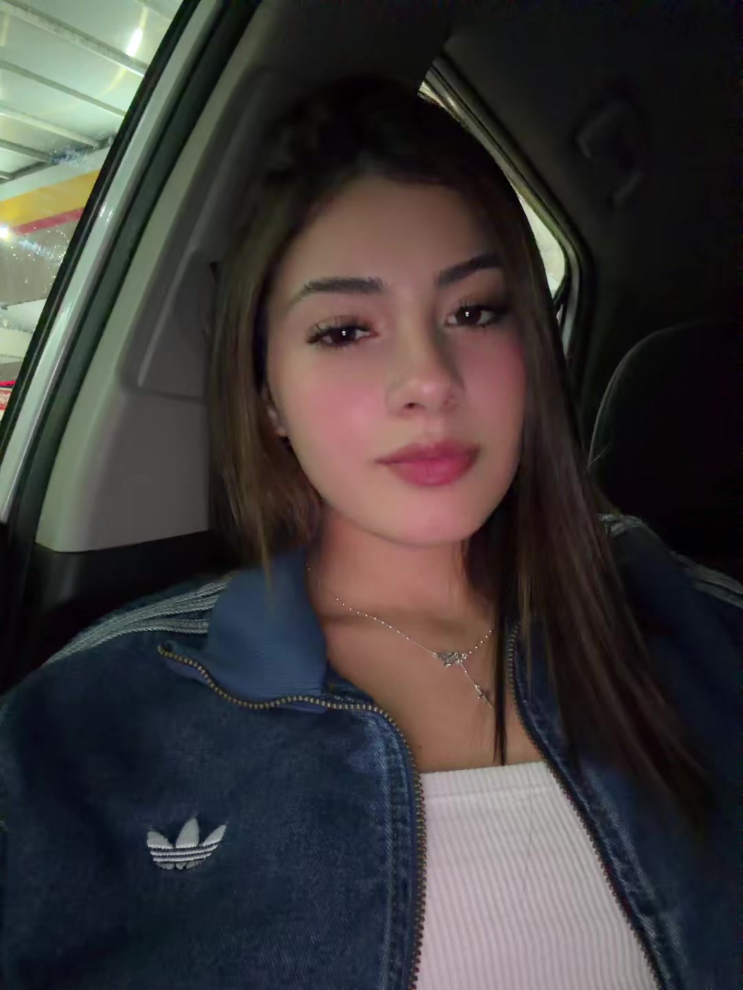 @Camila
