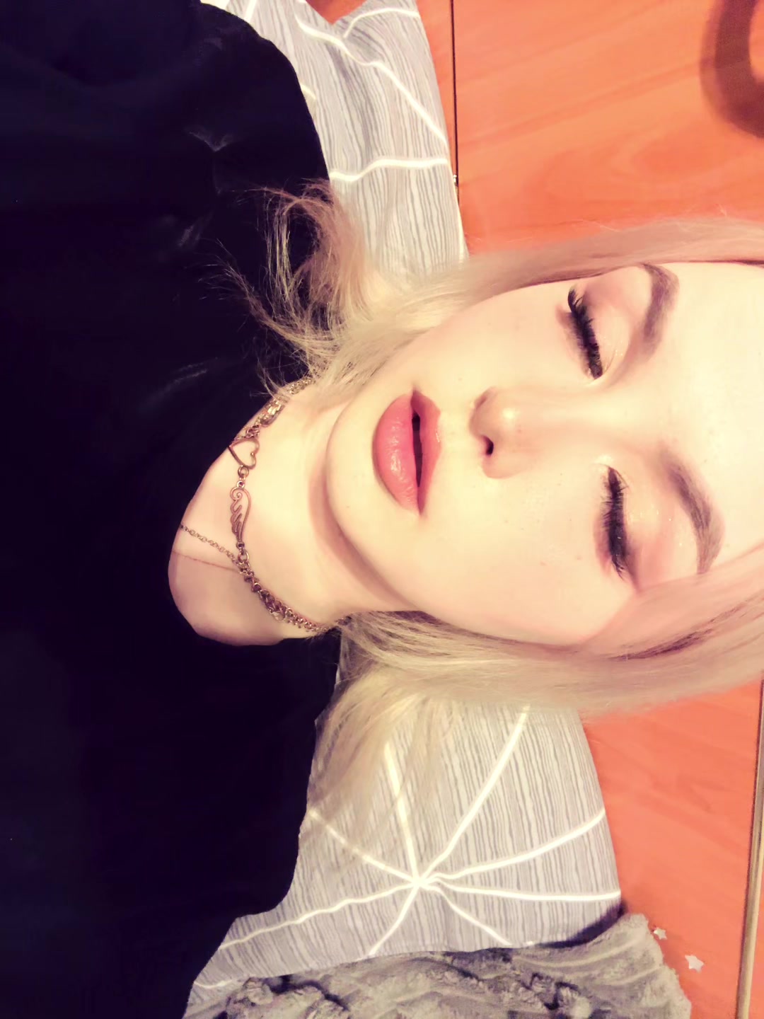 @каринавделе🧚🏻