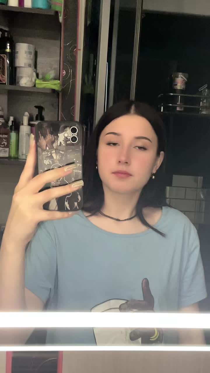@🫣
