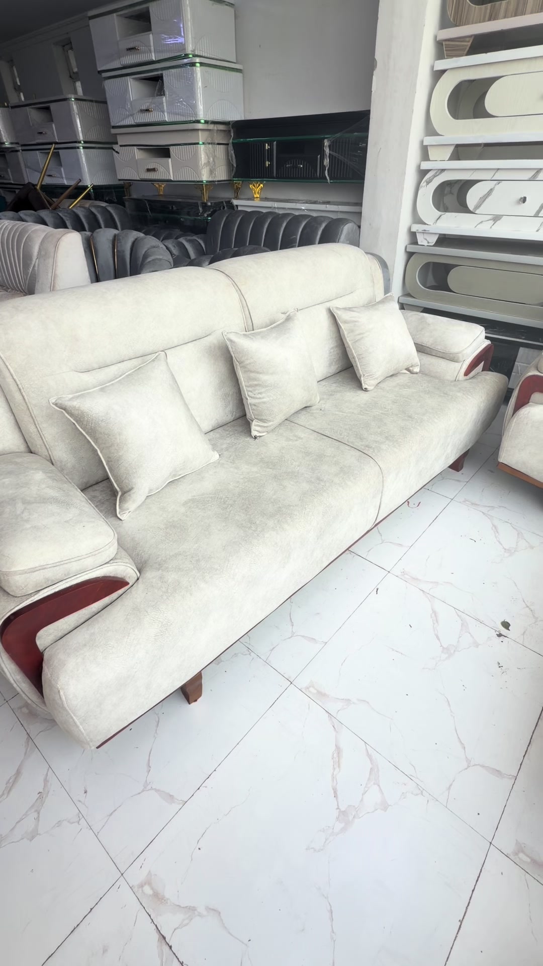 @twins furniture