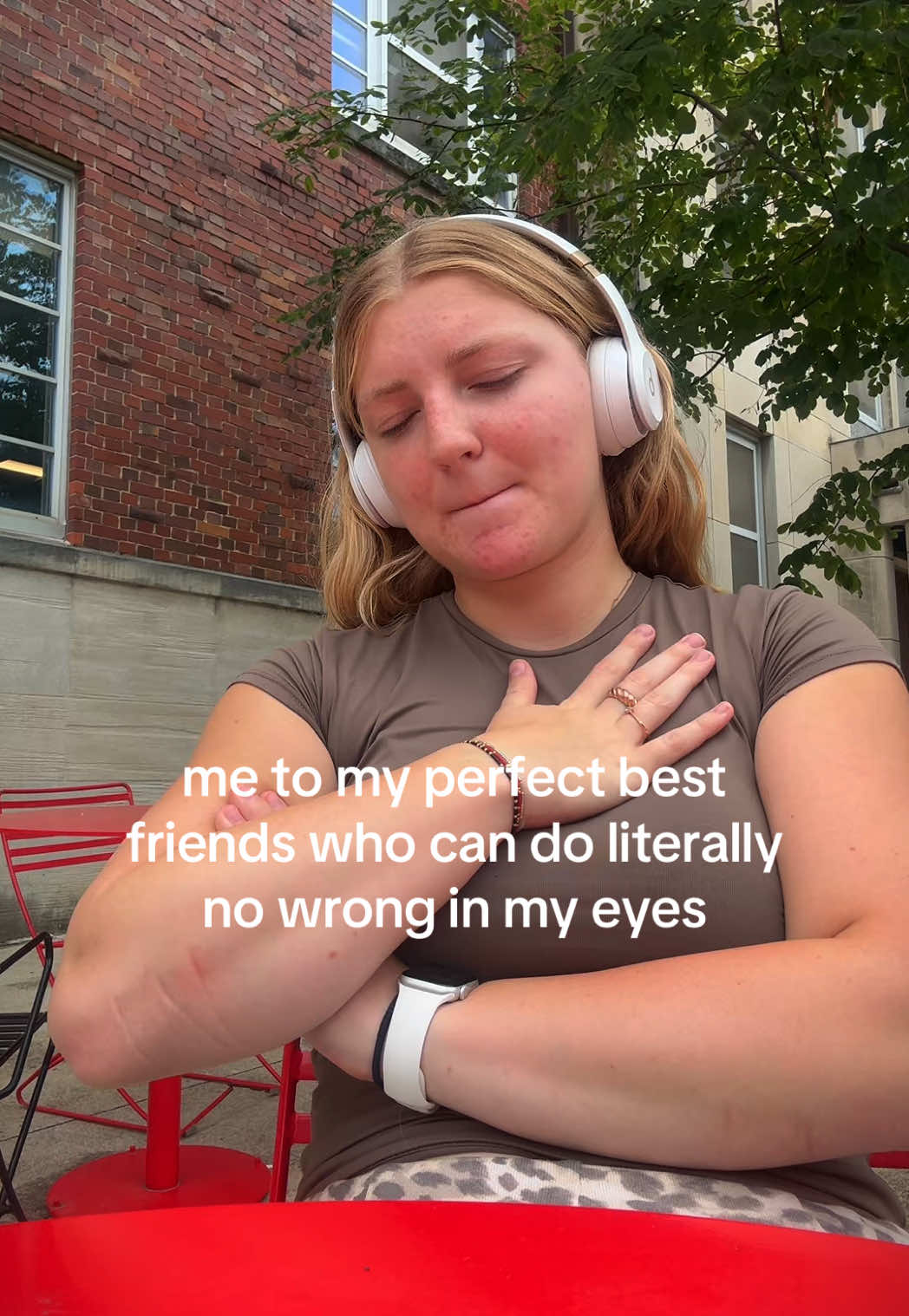 @laynie