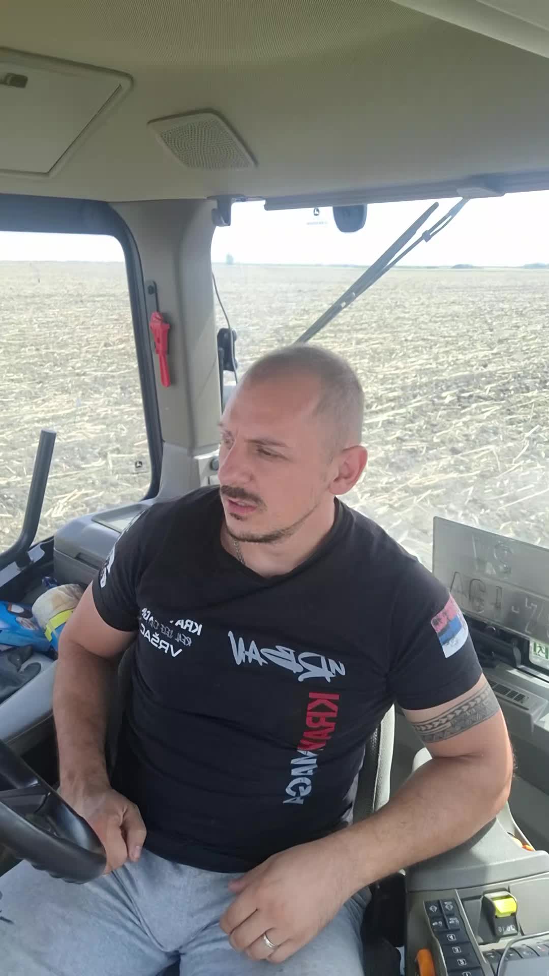 @PoluCovekPoluPoljoprivrednik