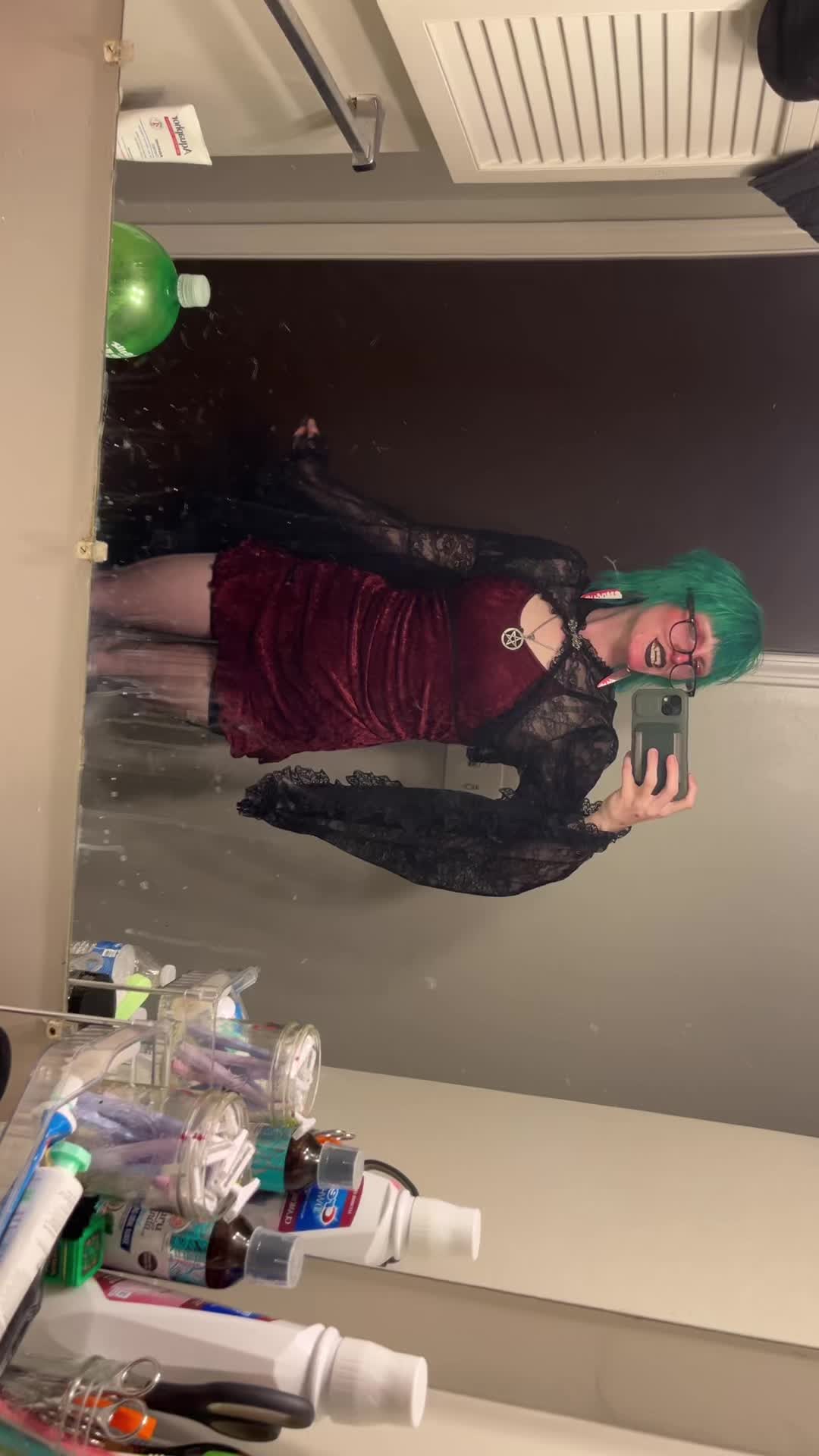 @𝔉𝔬𝔲𝔩𝔭𝔩𝔞𝔫𝔱
