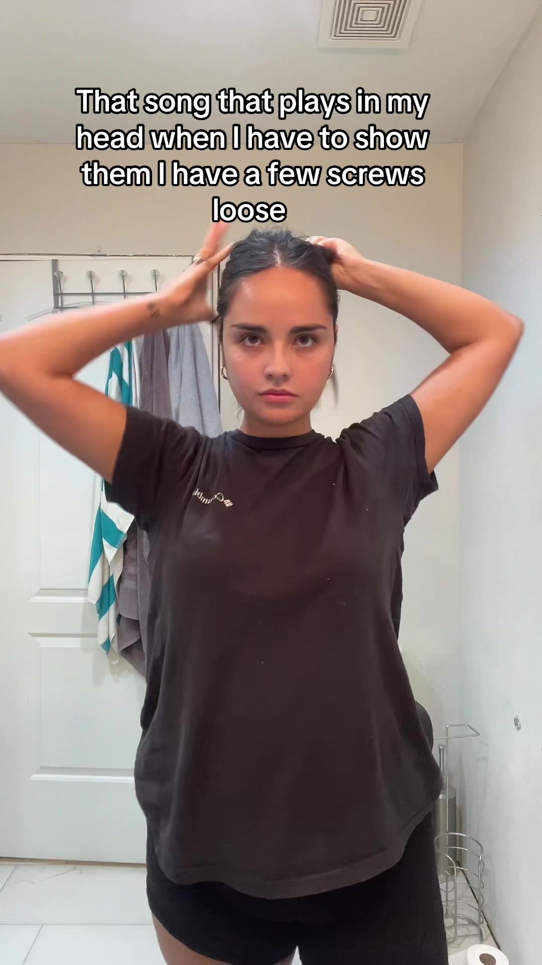 @_joanienicole