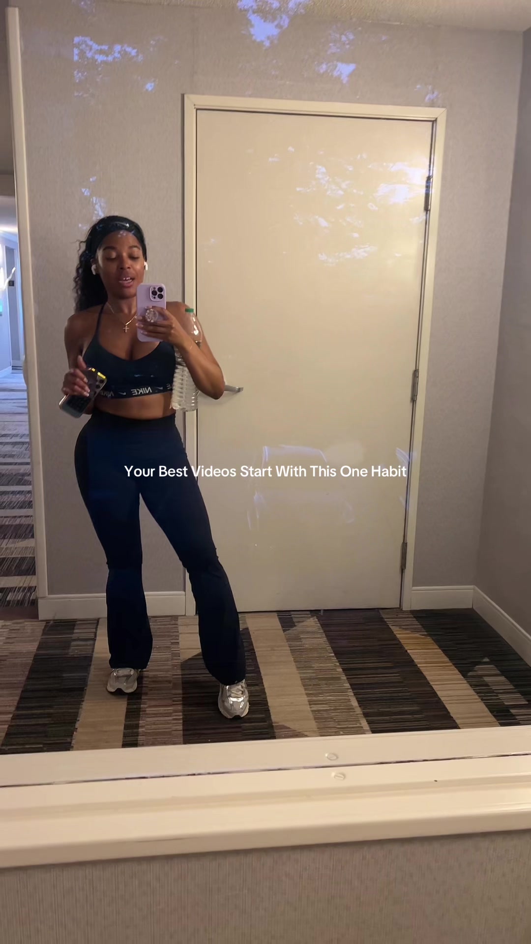 @Lavish_Lee
