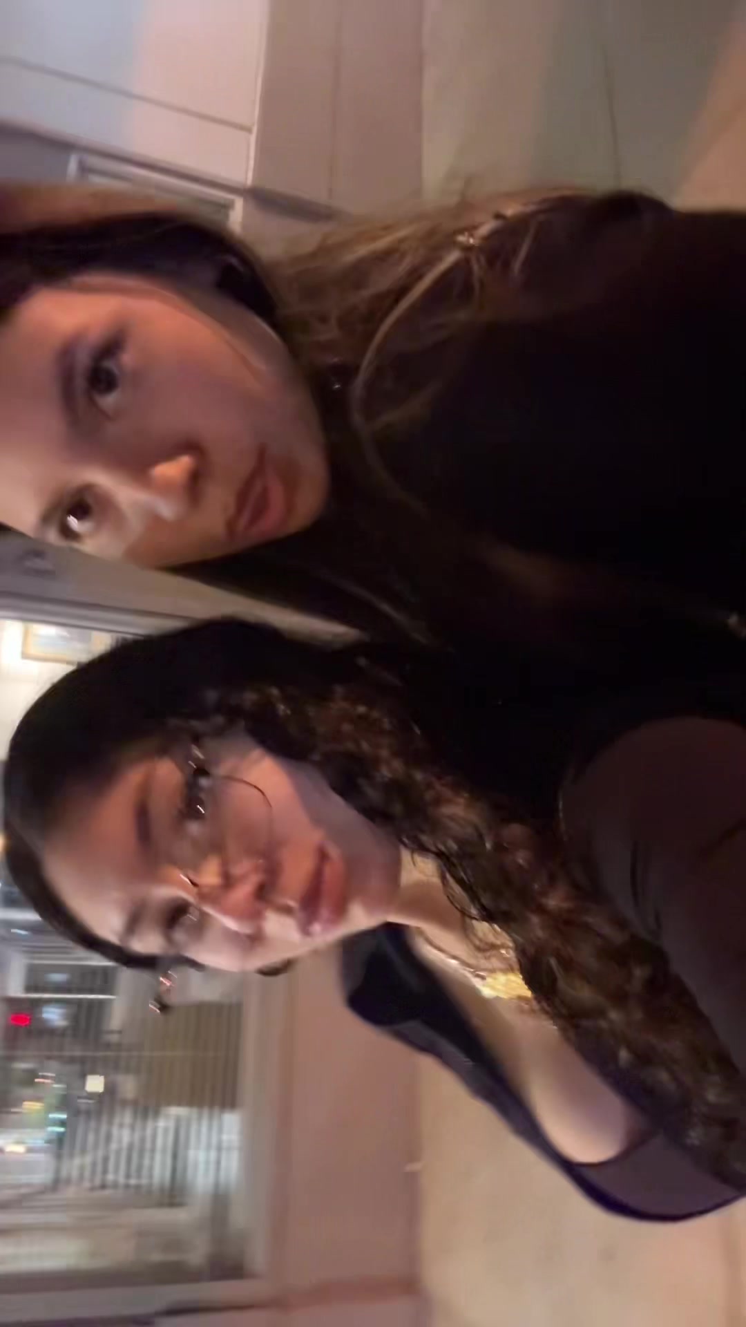 @Athziri