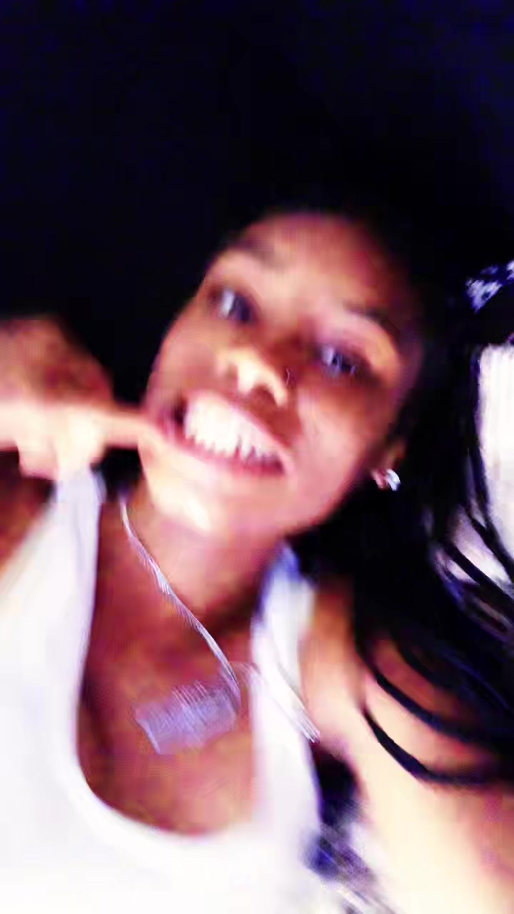 @0nly1lilbree_
