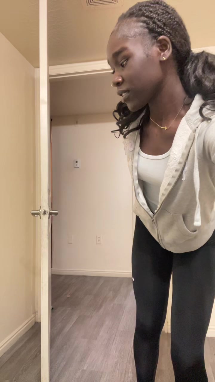 @stillytrilly