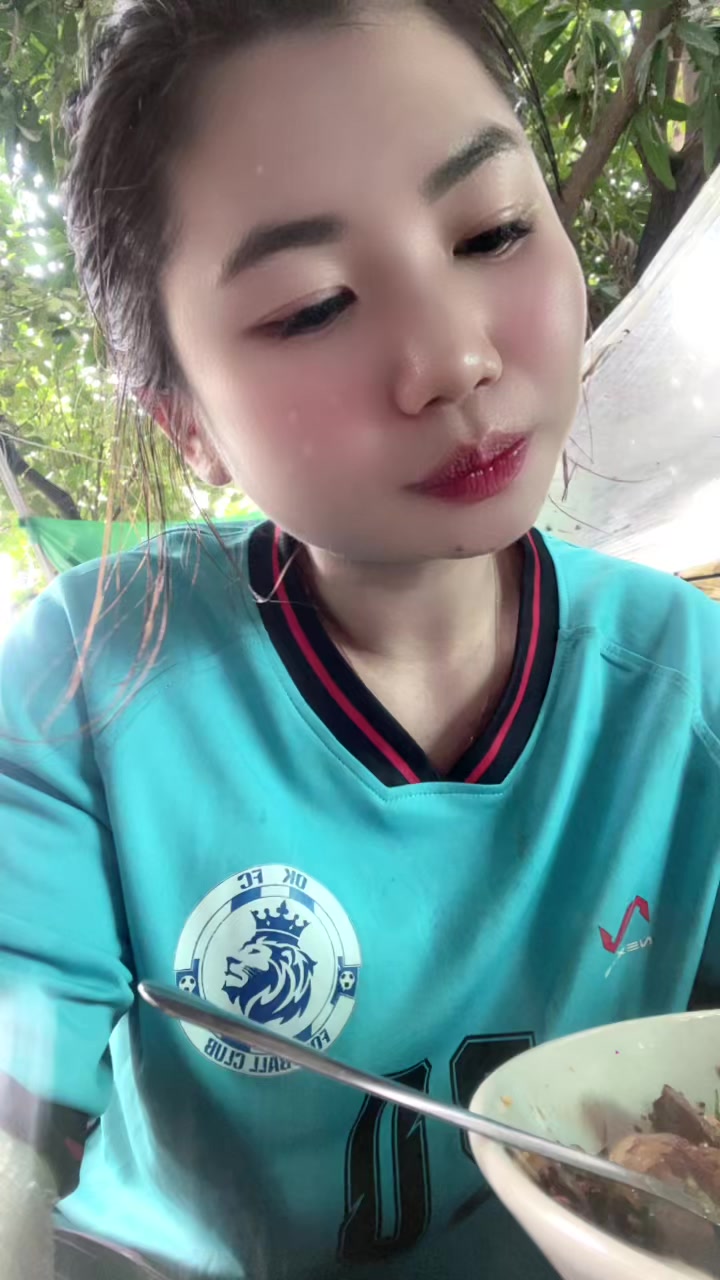@Hnin 💙🌻
