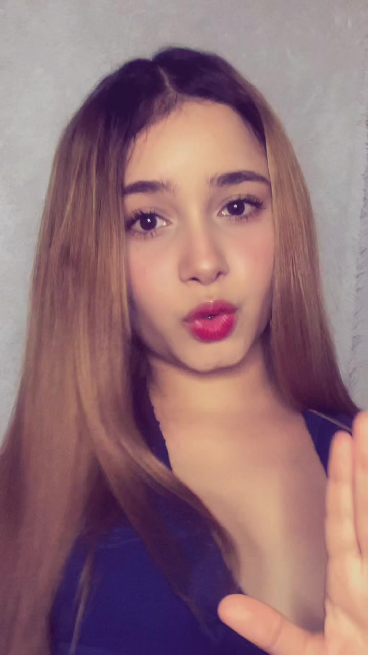 @angela_nin