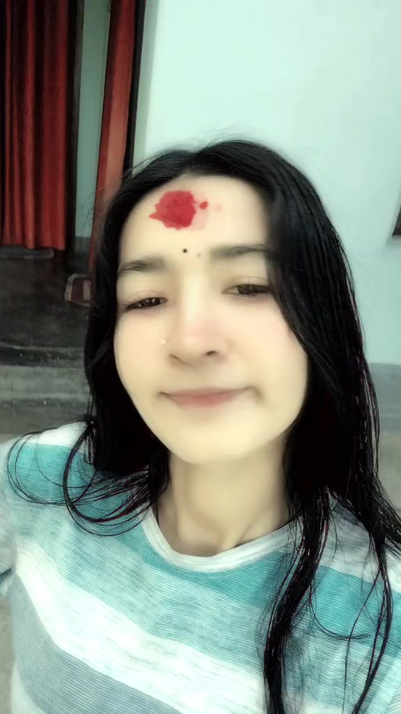 @NiLUuuu..>☘️🌙💐
