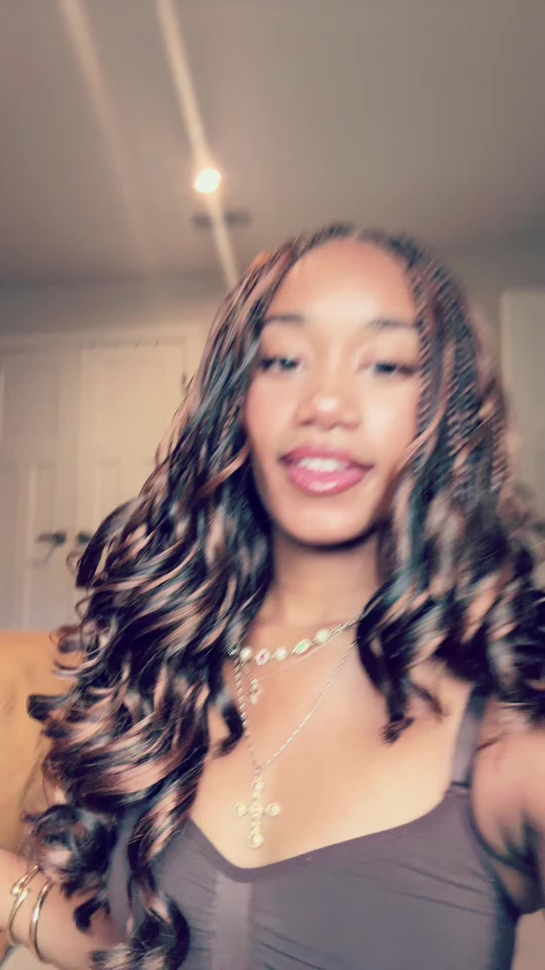 @Mani👅