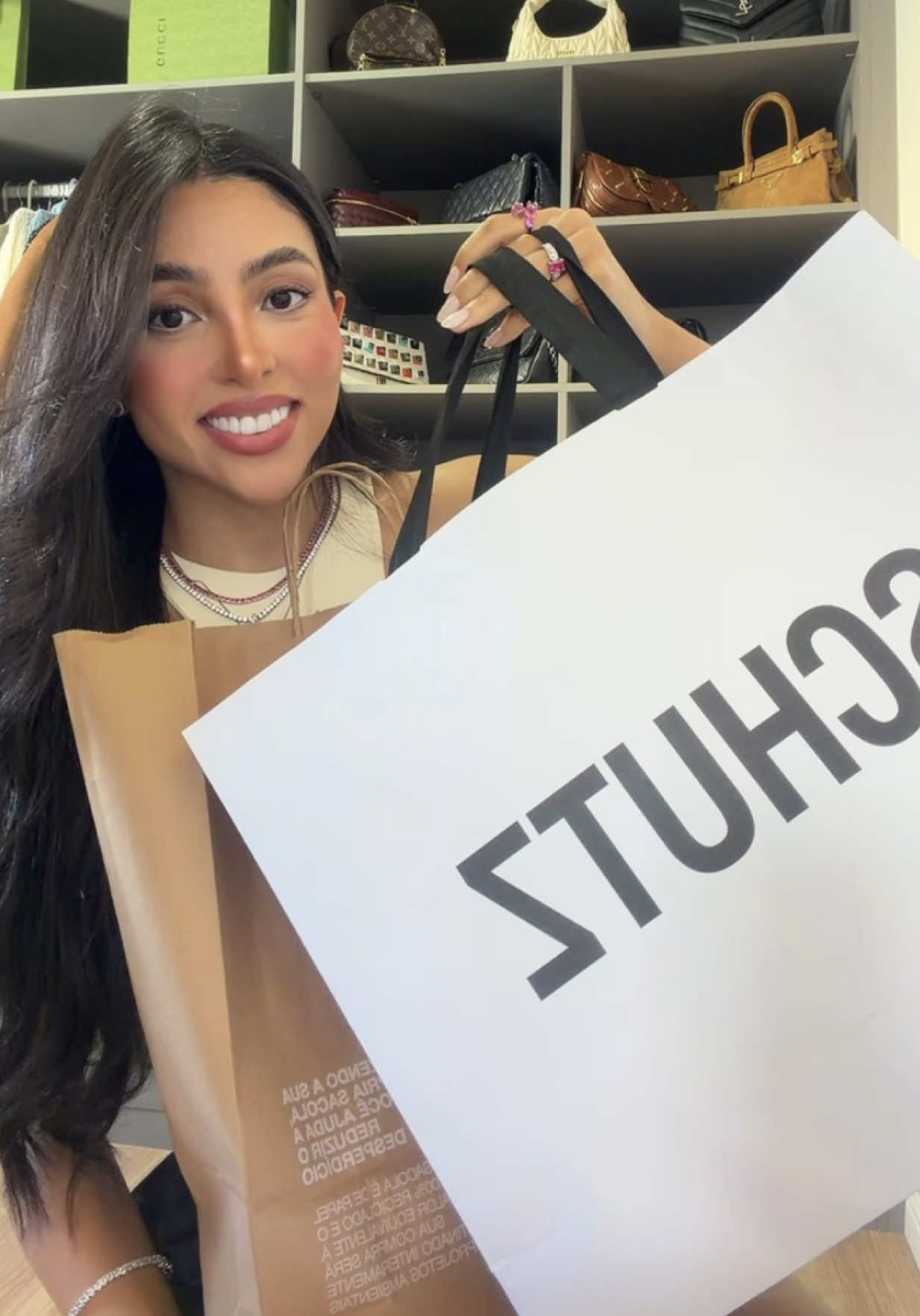 @Julia Mariano