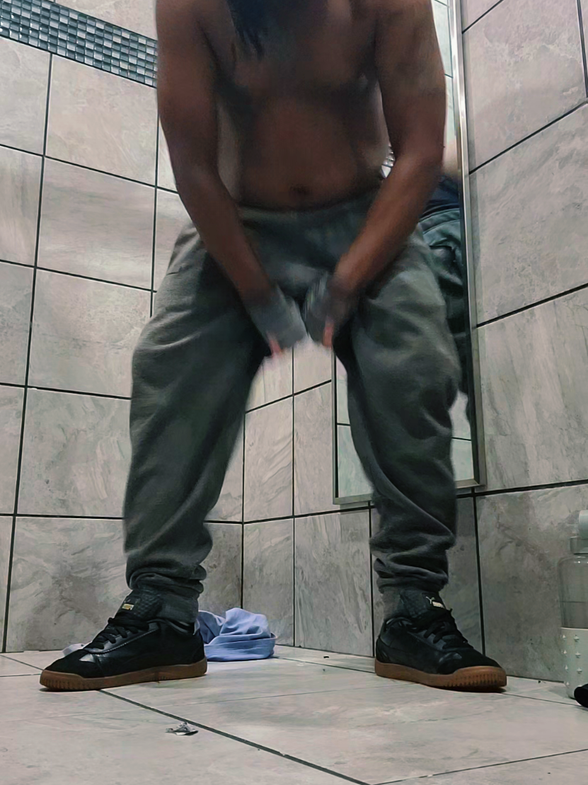 @MUZIKGENIUS GUY