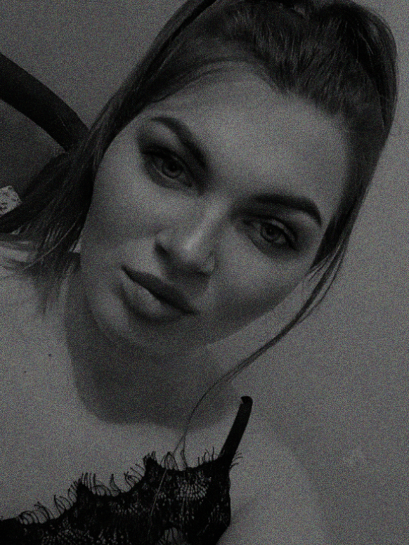 @Brave lady🥀