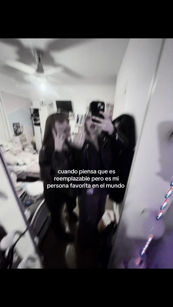 @mo