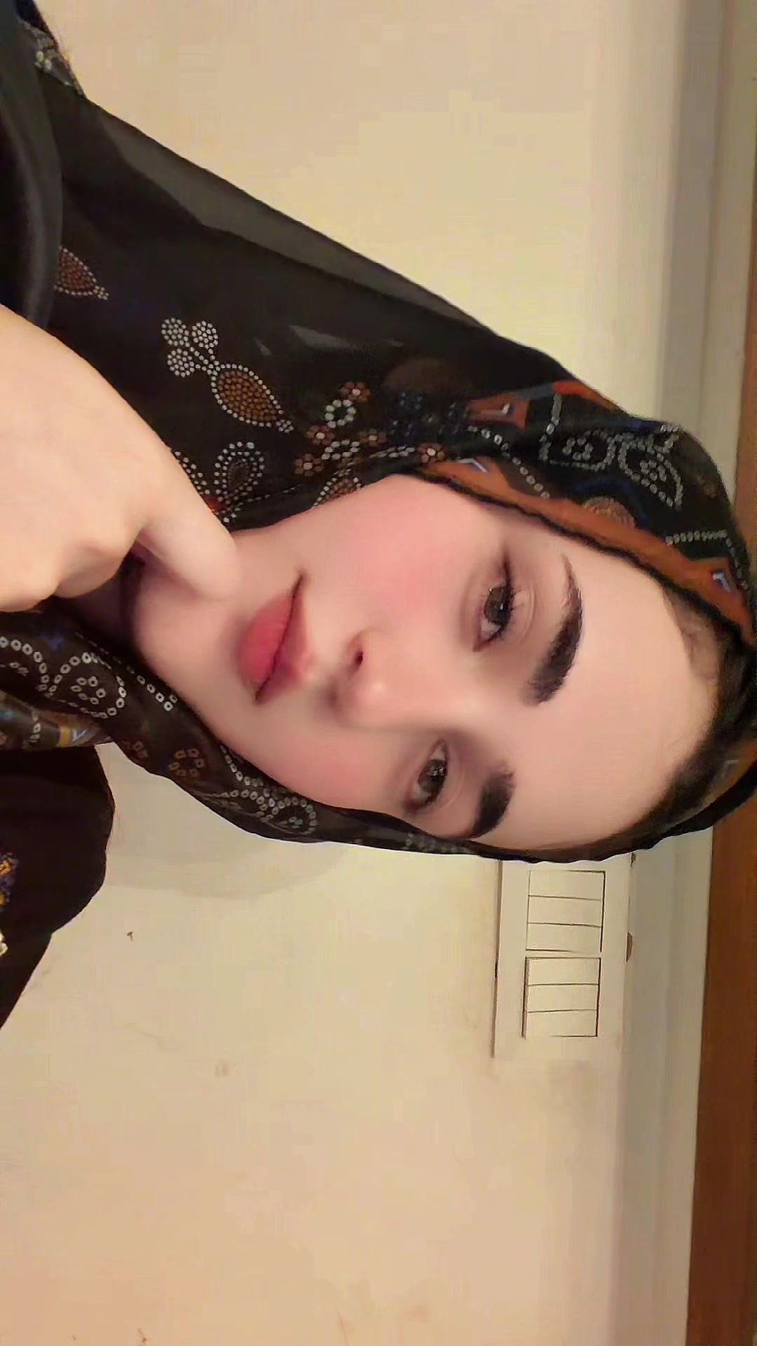 @aizakhaannn_