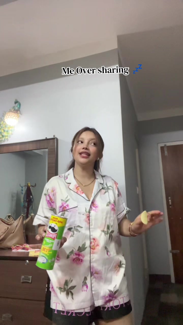 @Deepikaaa_