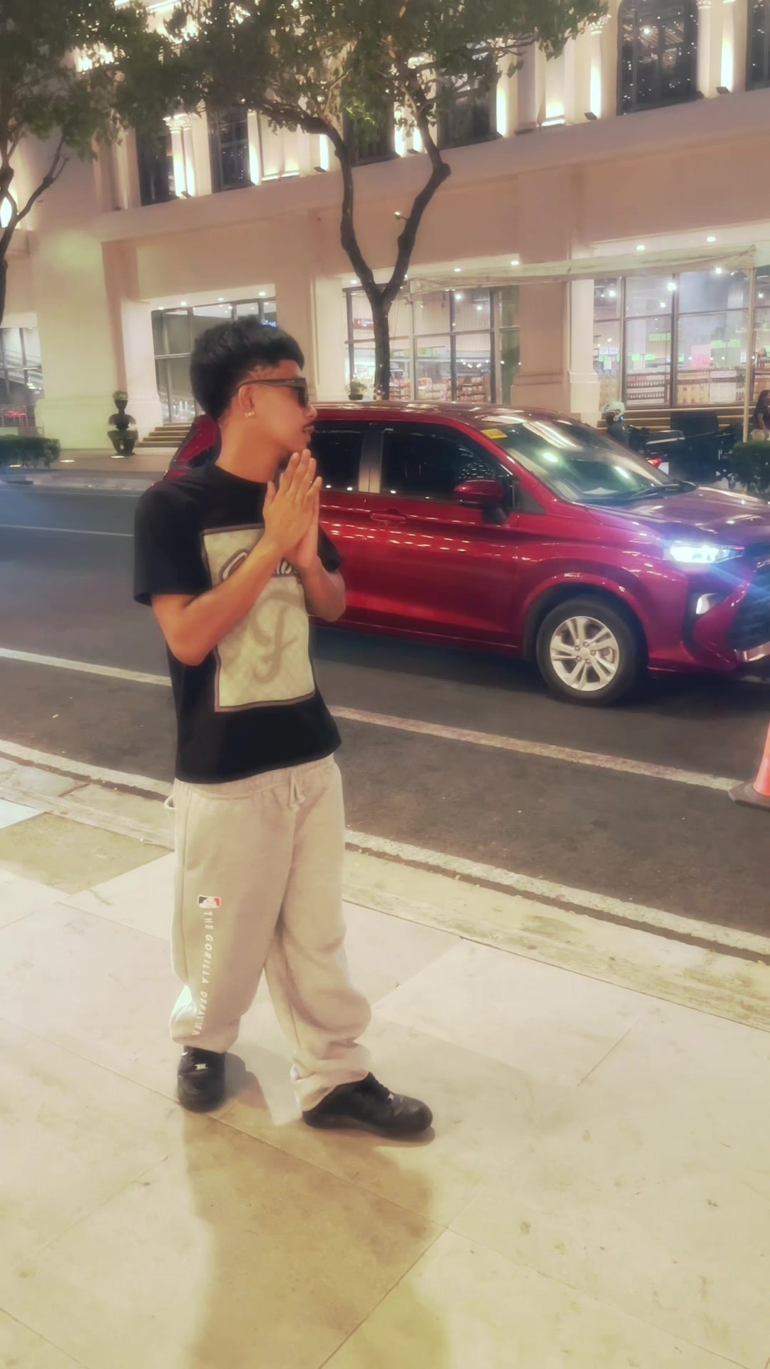 @Lodr1ppin ひ