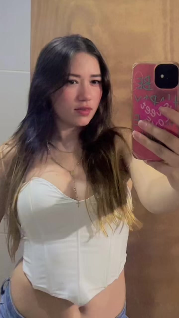 @Martina ๐ค๐ฆ๐ฅ๐ฅ๐ฆ