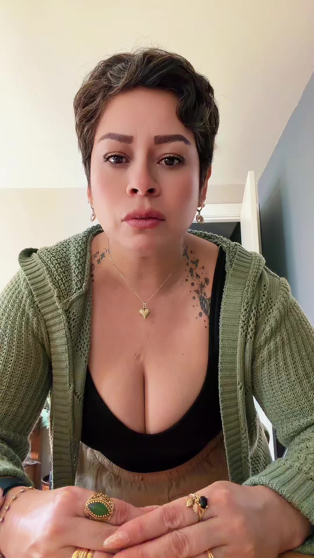 @Chaparrita😈