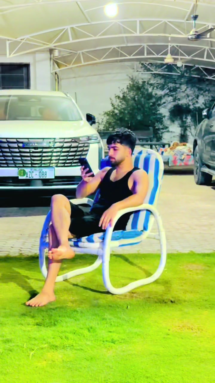 @ہادی  بٹ 🦁