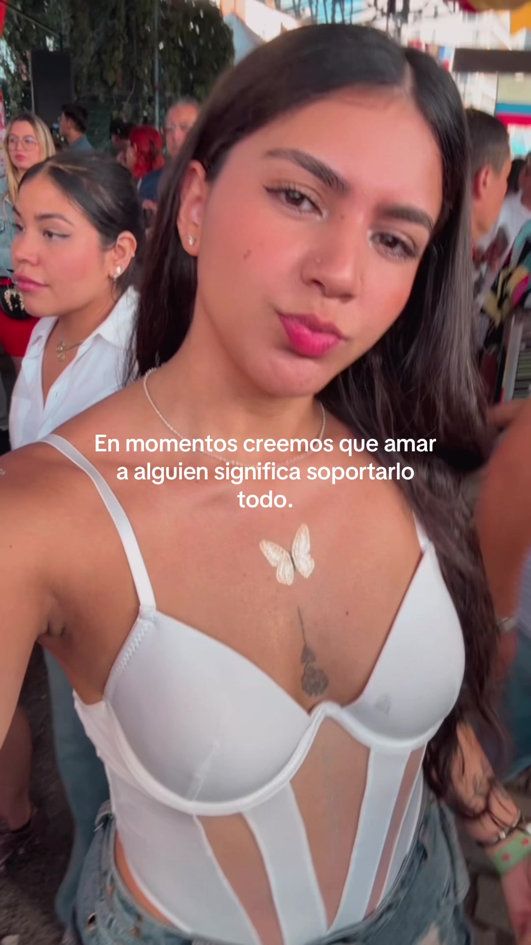 @Angie Cruz 🍓
