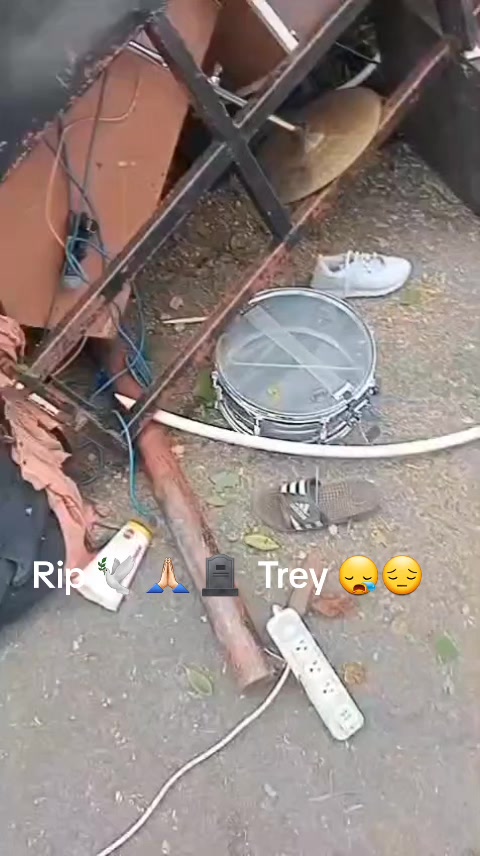 @BOLOFRASS 🇯🇲 🥁 🎹 🎤