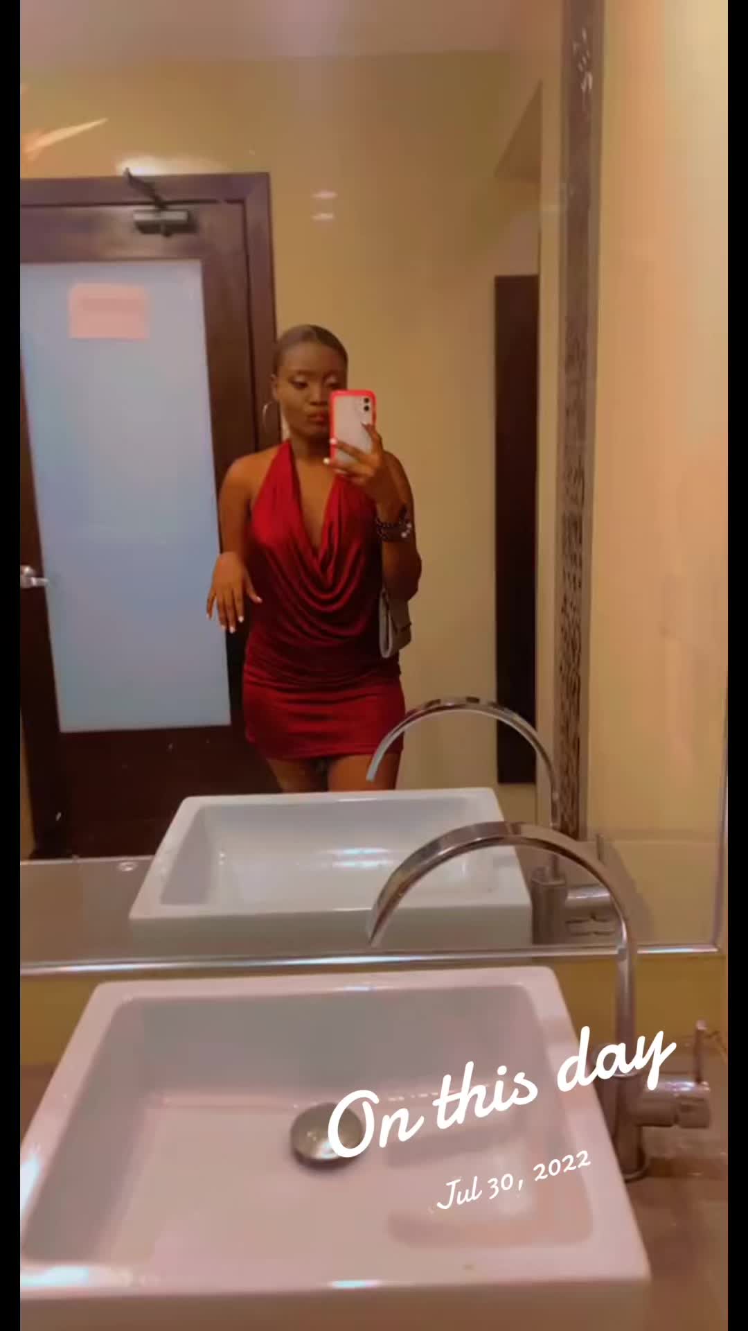 @Sagine🧜🏽♀️