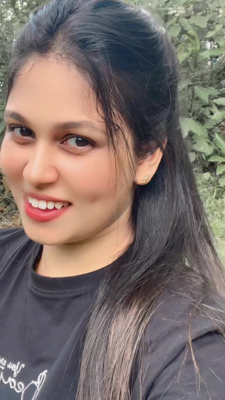 @Tharu__xshi ♥️💐