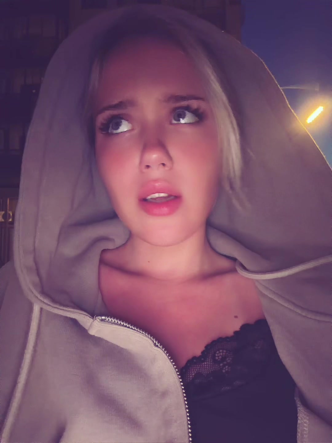 @VI