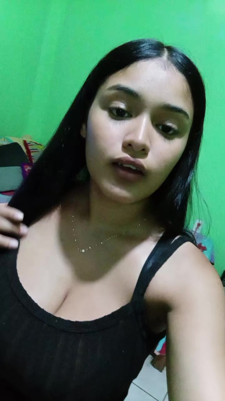 @Hernández