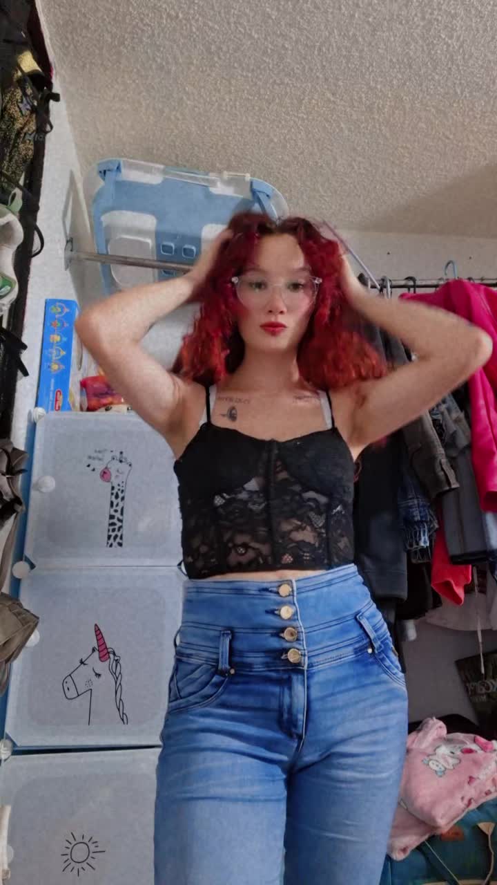 @Les_Z🥀