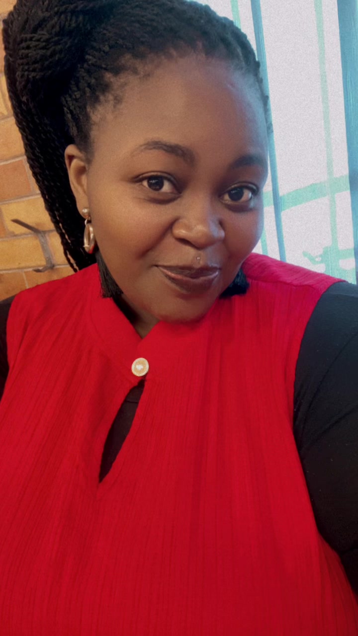 @OmhleKhumalo🥰