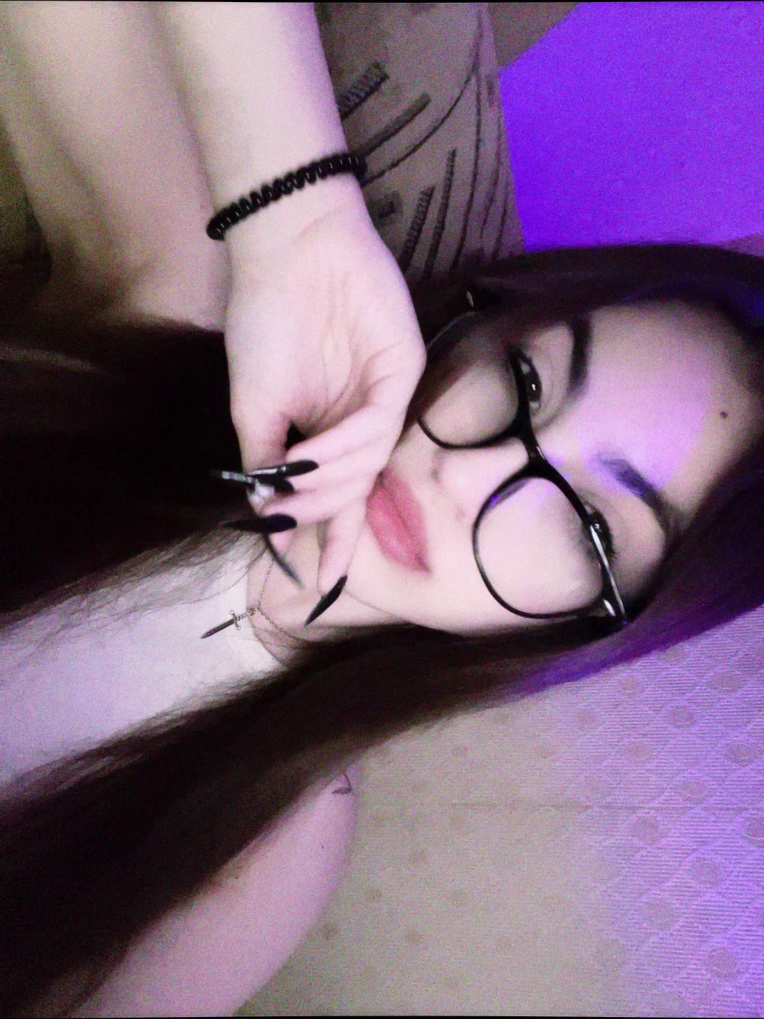 @вика