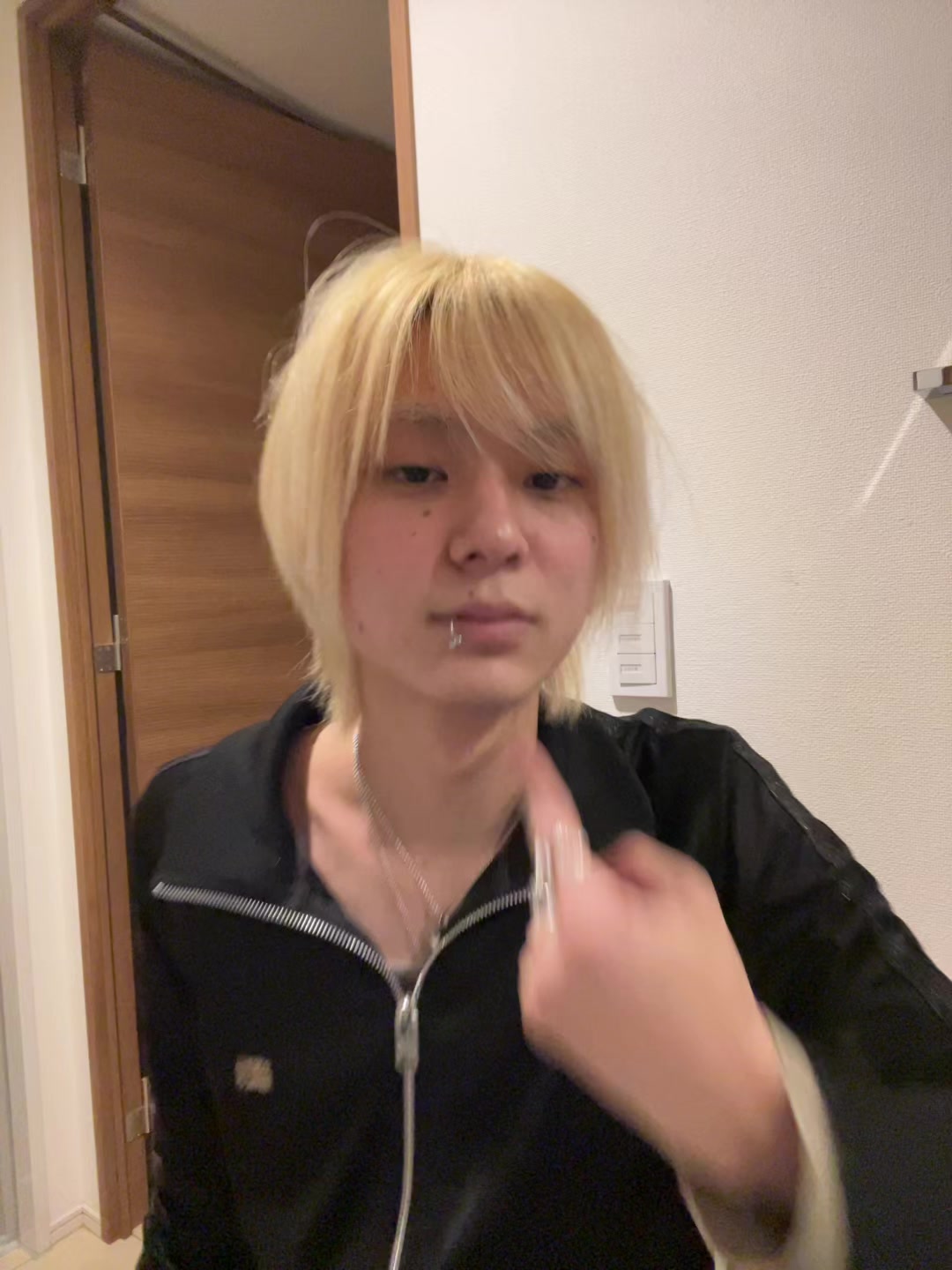 @ひかる