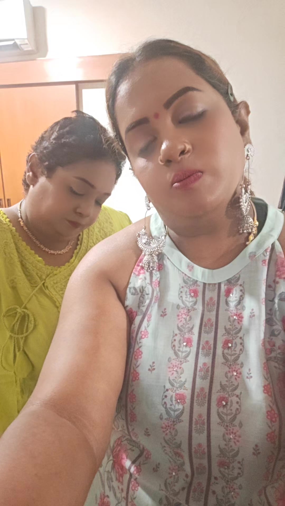 @Neelambigai Rajaendr