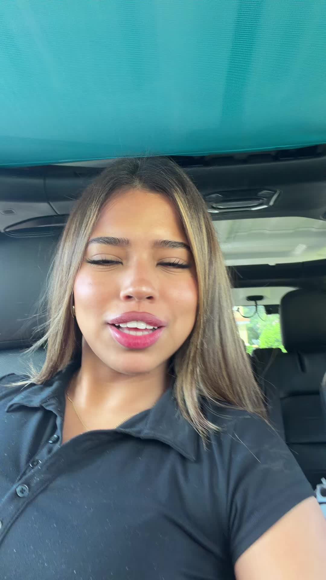 @daniela