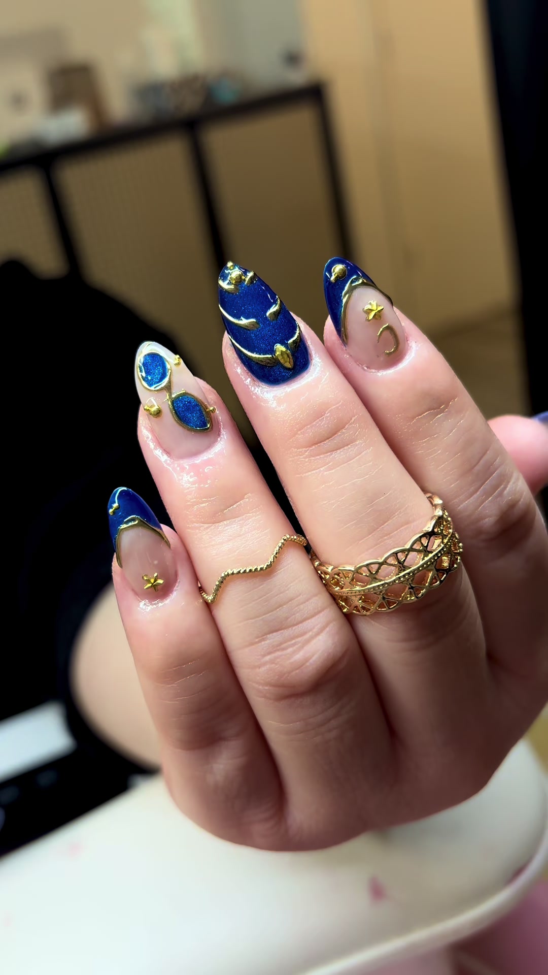 @NailsbyMc