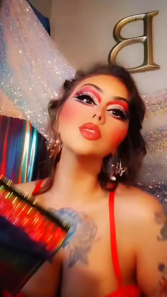 @GeminiDoll (Brittany Chacon)