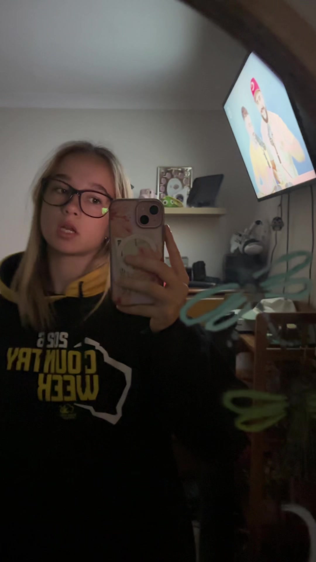 @️