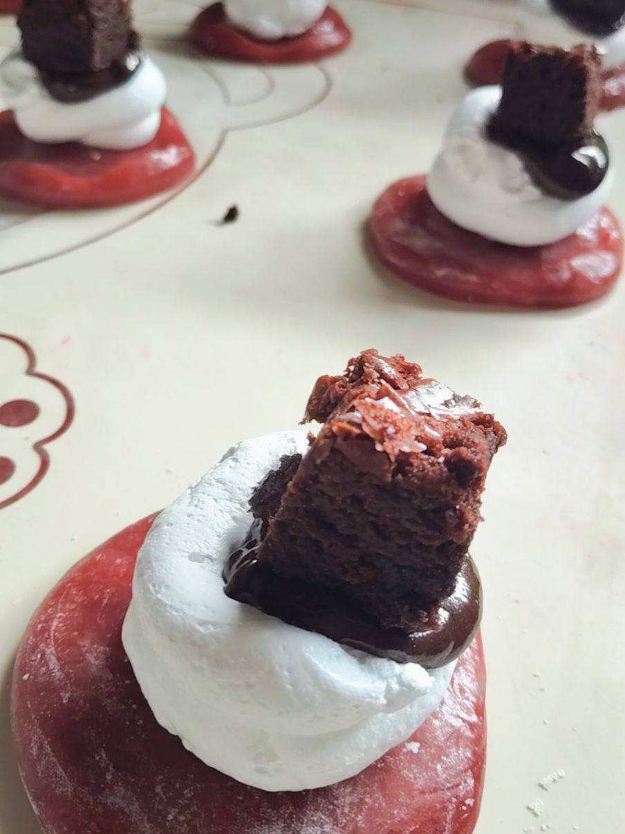 @mochi mochi gebu by cikk azza