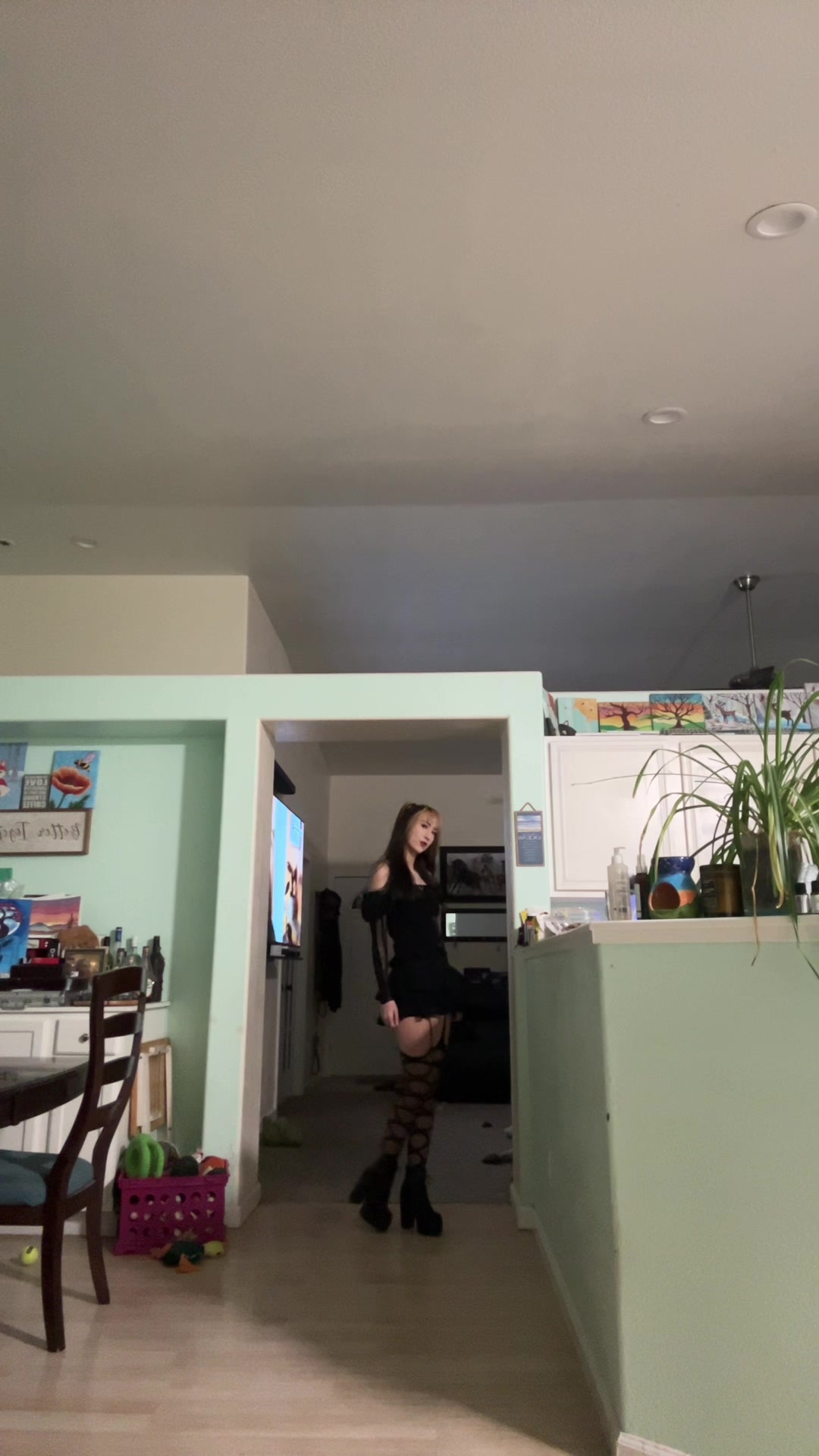 @LilyBee🤨