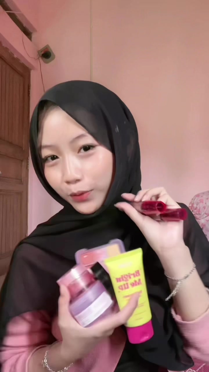 @andin_din୨୧