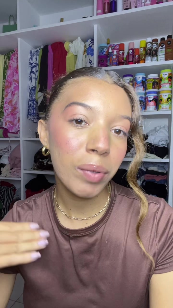 @Ana L&iacute;via