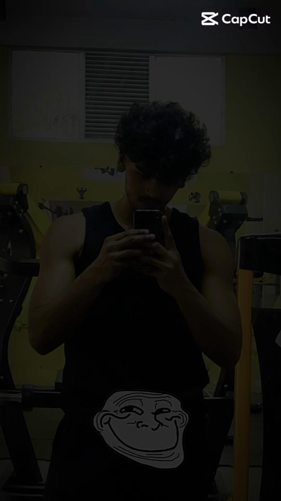 @Sʜᴀʜᴍʏ__7🥤