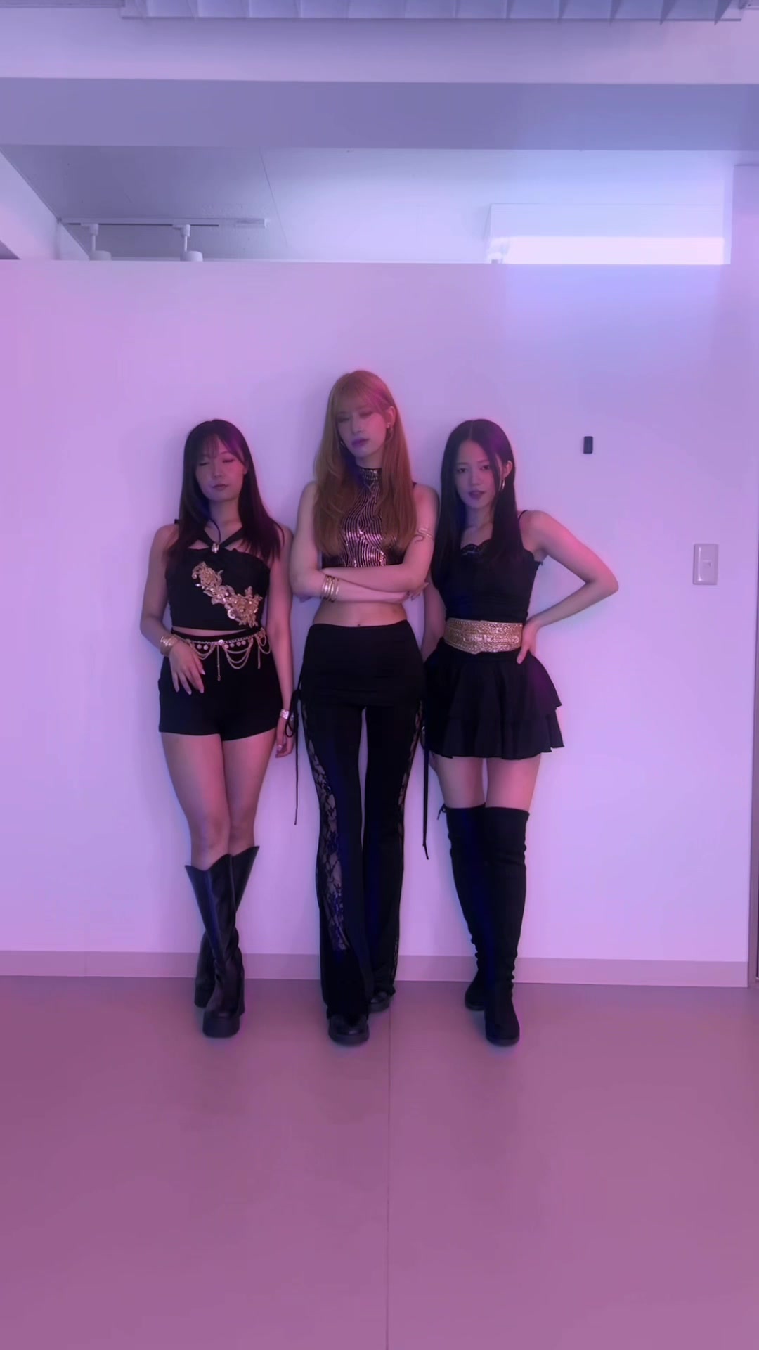 @ARISA(X3NA)👑🖤